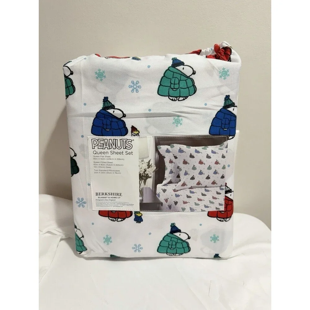 Peanuts Snoopy Woodstock QUEEN Sheet Set Puffer Jacket Christmas NEW